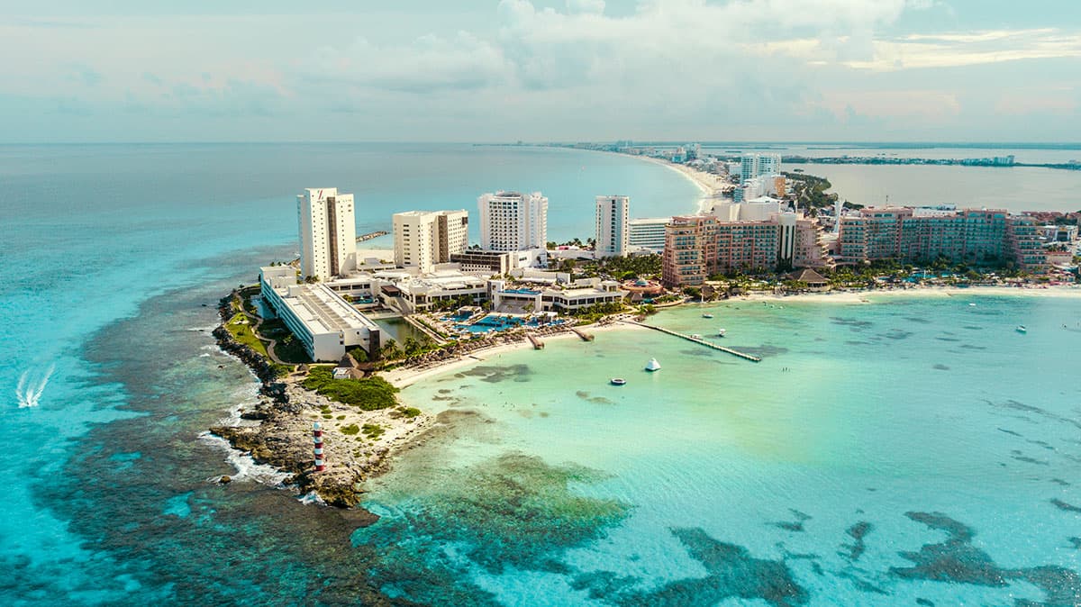 Cancún 2024: ¿Por Qué Invertir en el Corazón del Caribe Mexicano es una Decisión Inteligente?