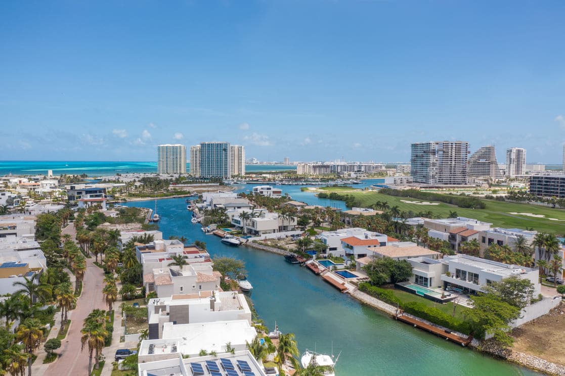 Inversión Inmobiliaria en Cancún: ¿Cómo Obtener un Retorno de Inversión Rápido?