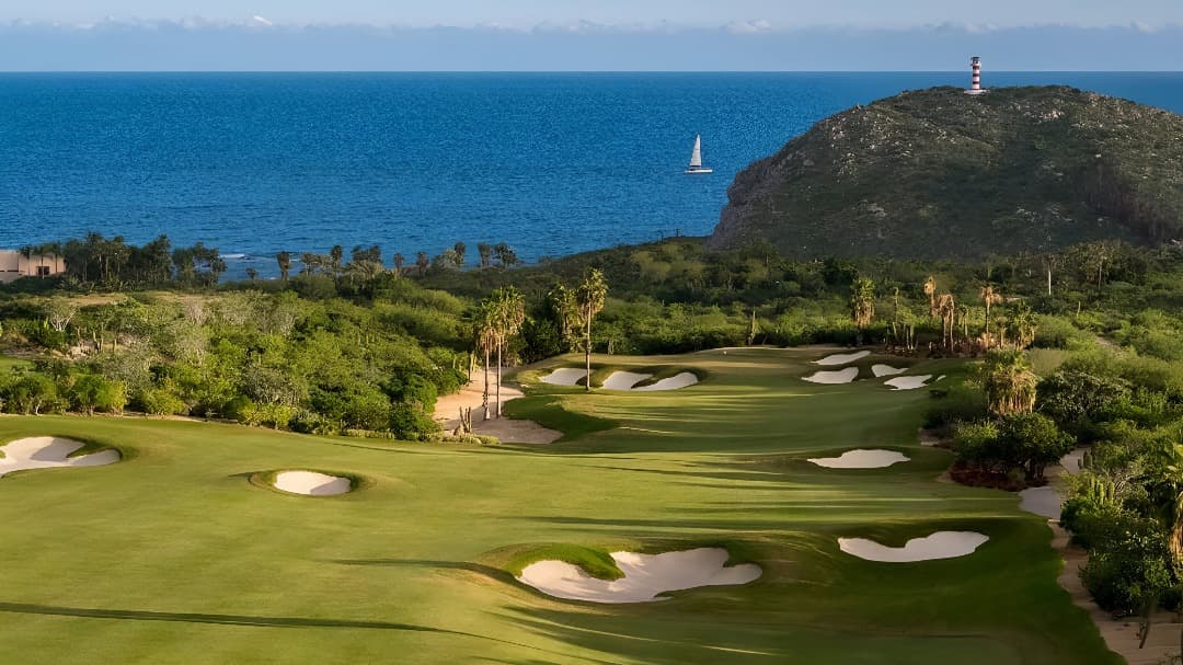 Guía Completa de Golf e Inversión en Los Cabos 2025